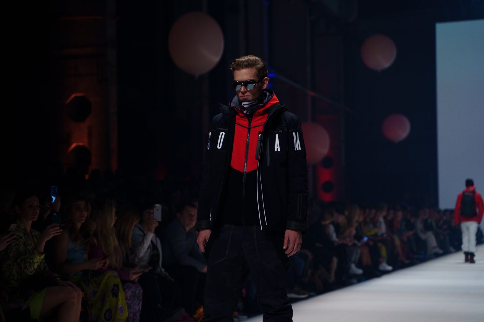 Fashion — Mode- und Street-Fashion-Aufnahmen.
